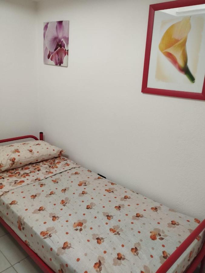 Casa Vacanze Cettina Home 3 Mt 50 Dal Mare Terra Mala المظهر الخارجي الصورة